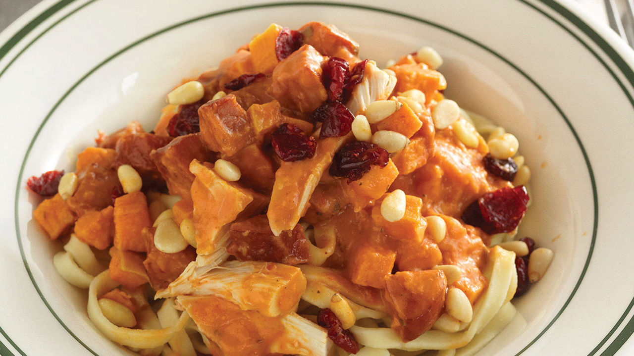 harvest chicken linguine with blush sauce