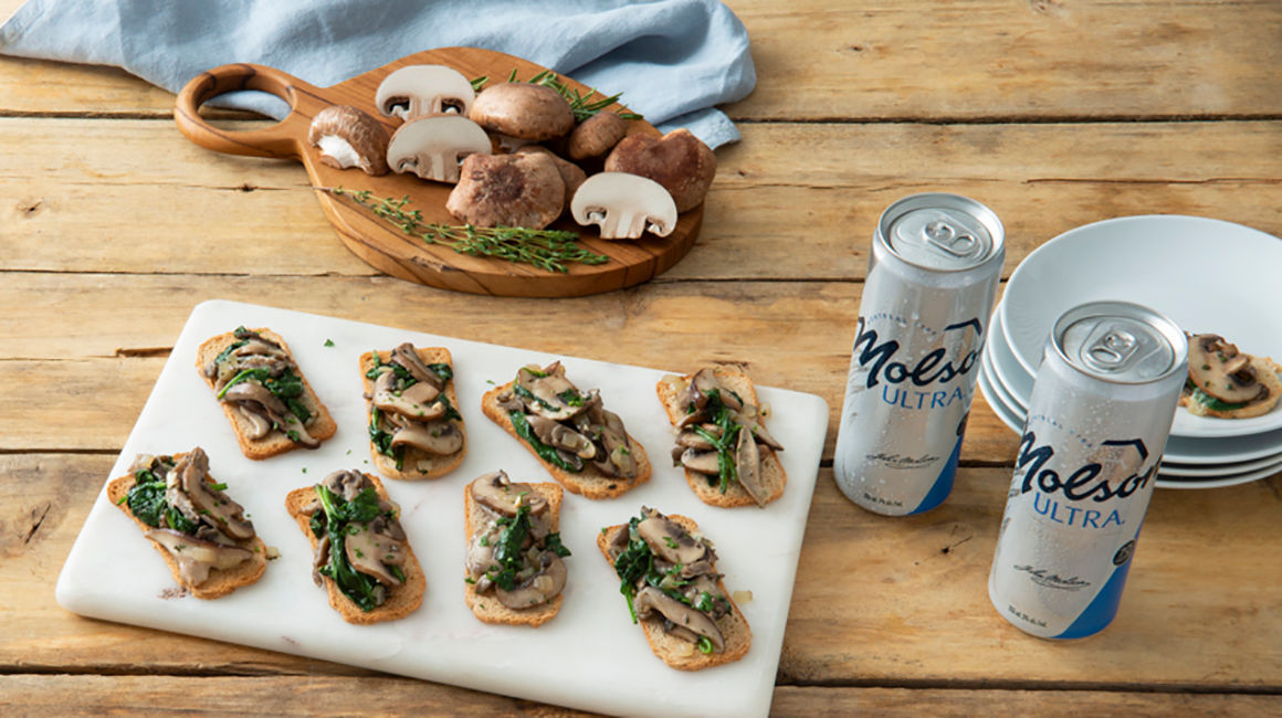 Canapés aux épinards et aux champignons