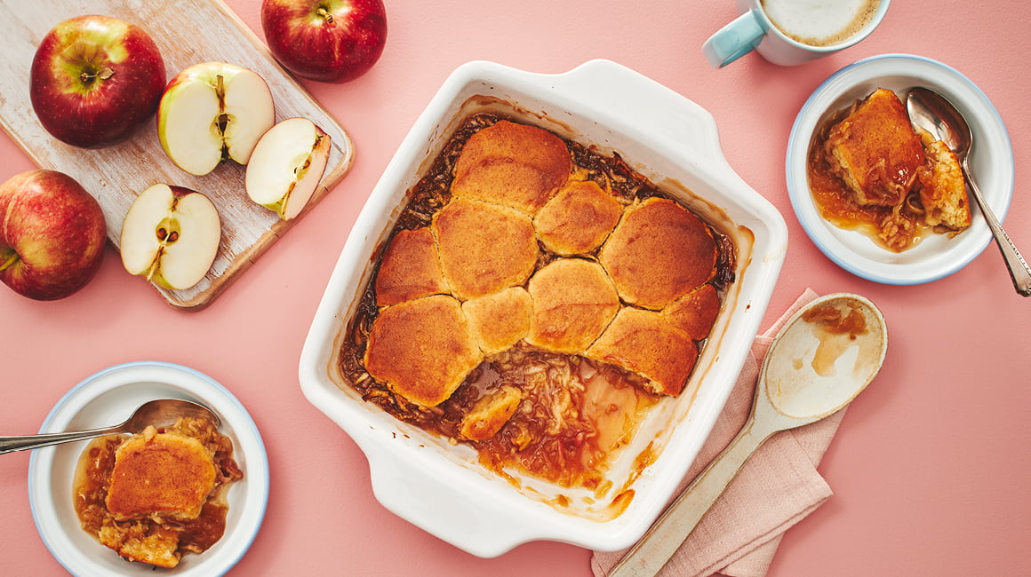 Apple maple pudding cake