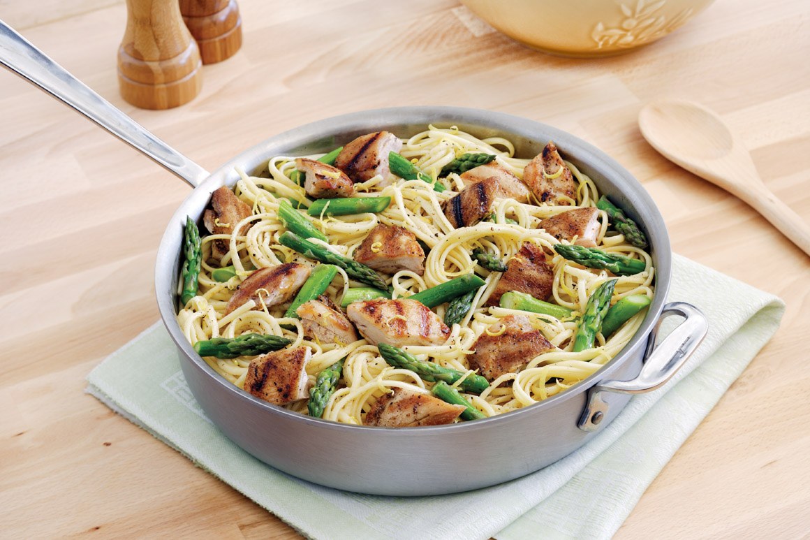 Linguine with Grilled Chicken and Asparagus