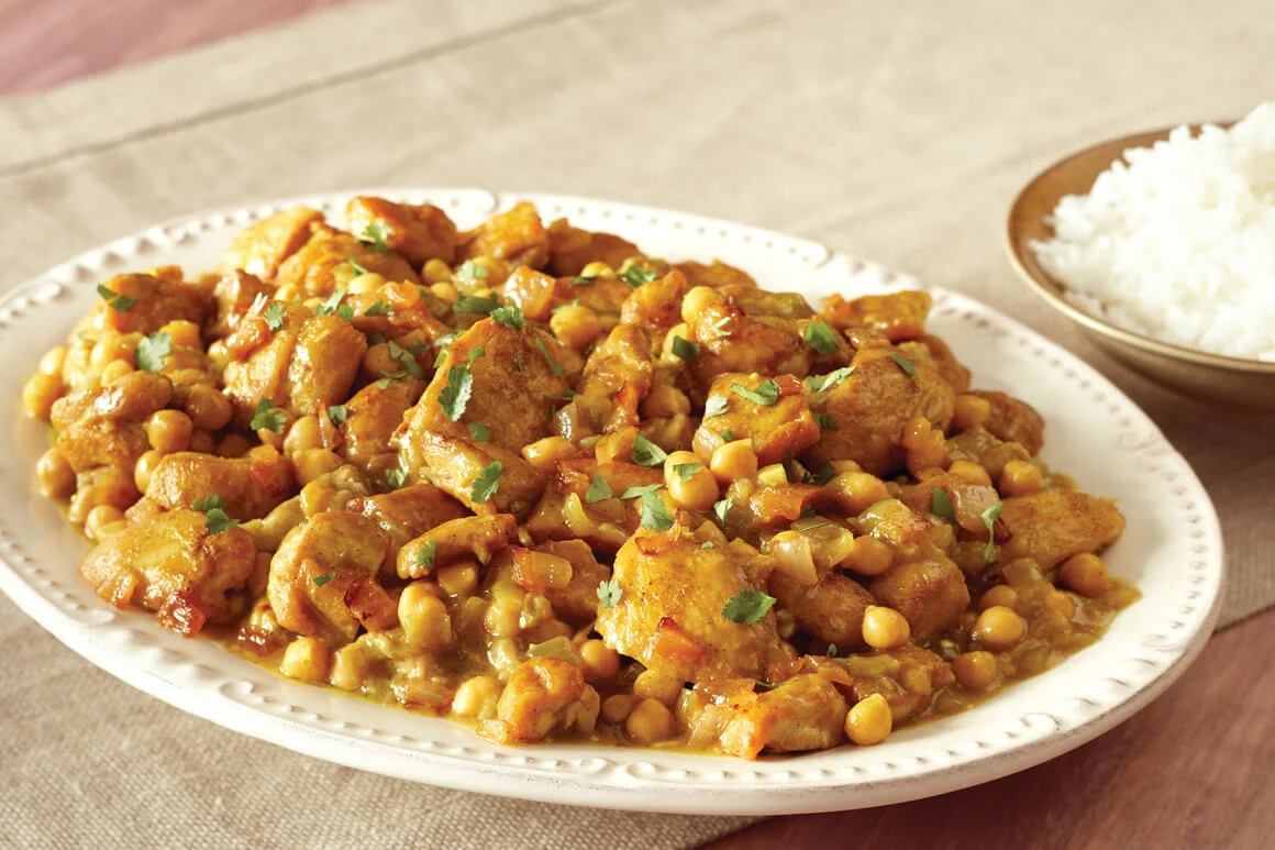 Mild Chicken and Garbanzo Curry