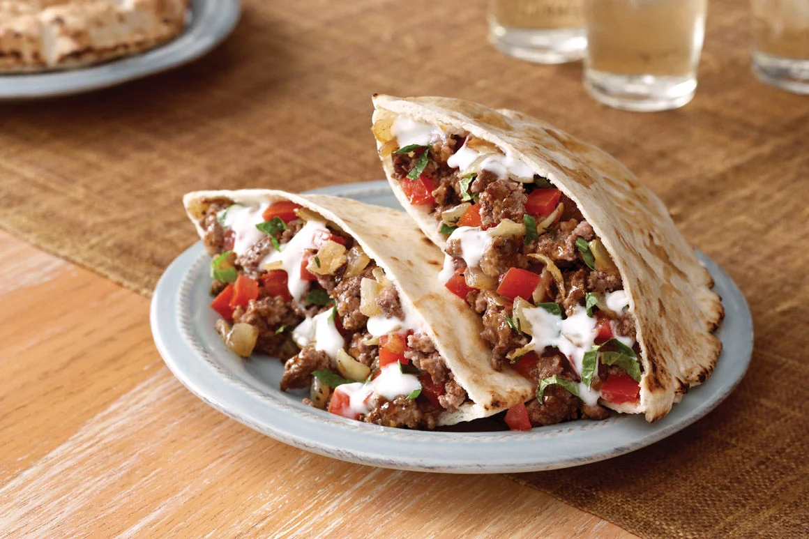 Mediterranean Chicken With Hummus and Pita
