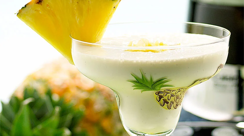 Piña Colada Shakes Recipe | Thrifty Foods