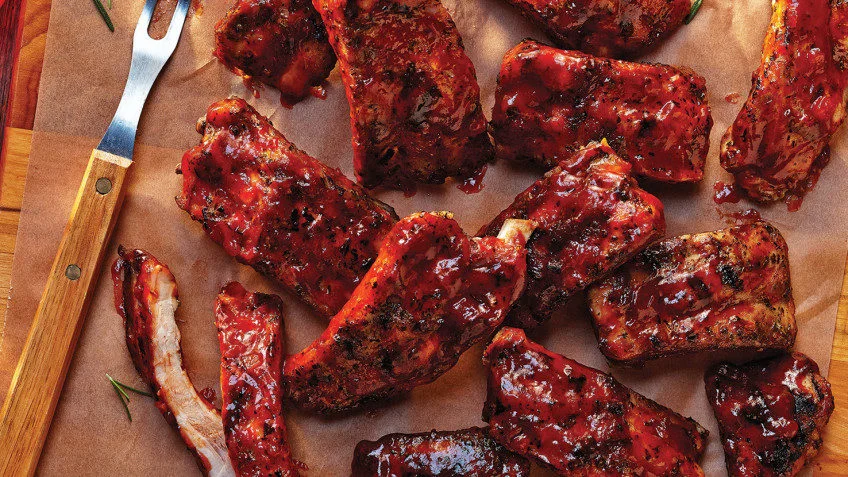 How to Cook Barbecued Pork Ribs Rustic Applesauce | Foodlan | Foodland