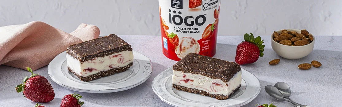 No-Bake Brownie Frozen Yogurt Sandwiches