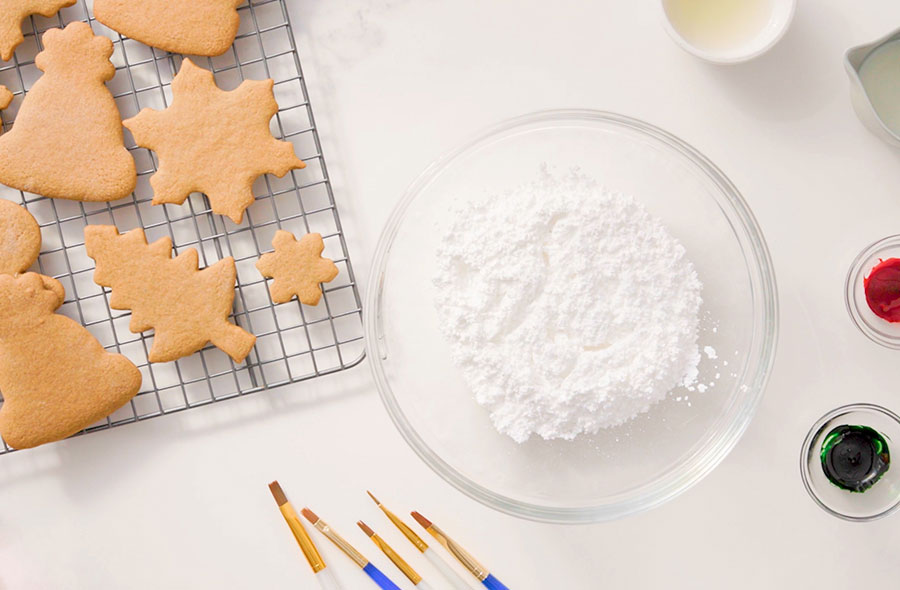 /content/dam/empire/safeway/assets/images/uploads/2021/10/cookie-icing-recipe.jpg