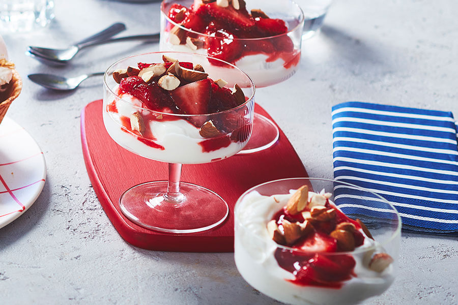 /content/dam/empire/safeway/assets/images/uploads/2025/05/Fresh_Fruit_Desserts_red_hot_chili_strawberries.jpg
