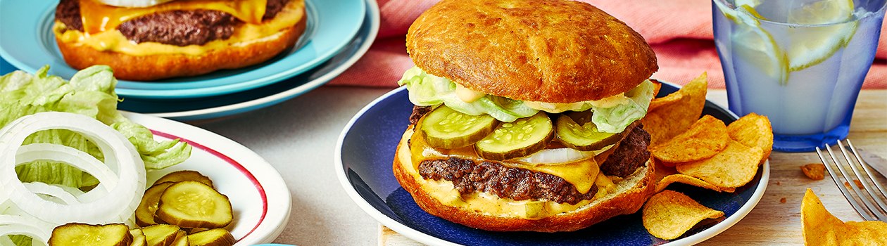 Bannock Bison Cheeseburgers