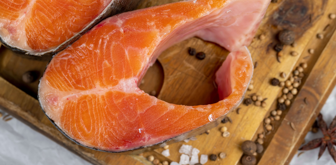 /content/dam/empire/safeway/assets/images/uploads/2025/06/cohoSalmon.jpg